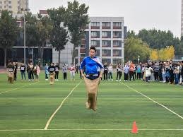 羽毛球——全英公开赛：李诗沣首轮晋级