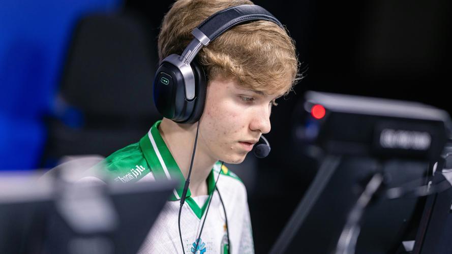 美媒评现役得分后卫排名：火箭铁闸列第七，湖人里夫斯跻身前十